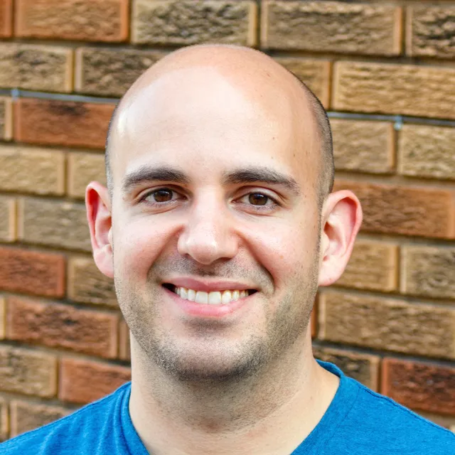 Adib Khorram photo