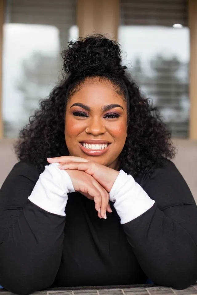 Angie Thomas photo
