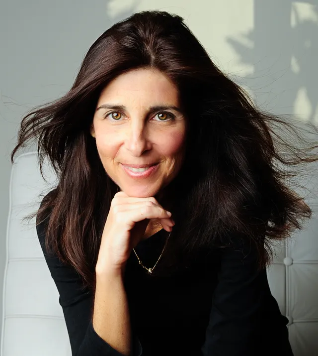 Anita Abriel photo
