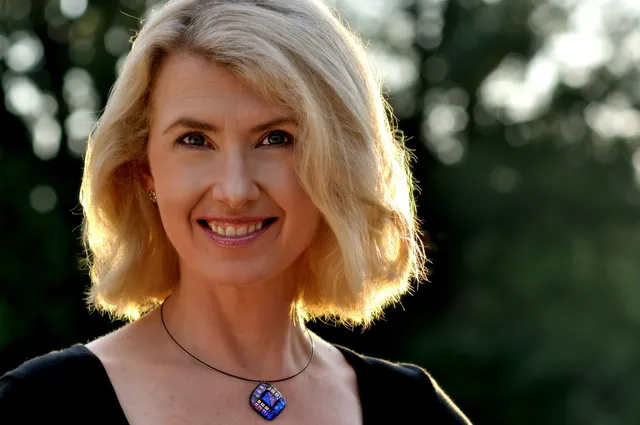 Diana Dempsey photo