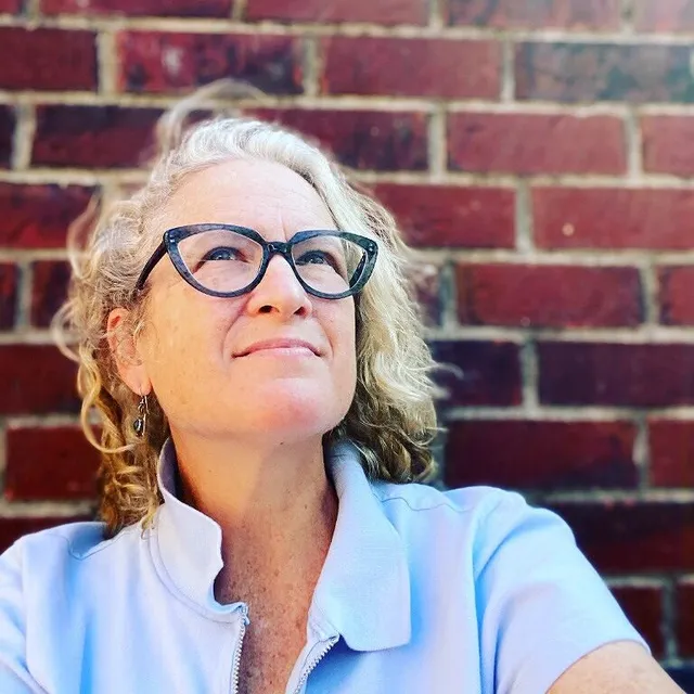 Jaye Robin Brown photo