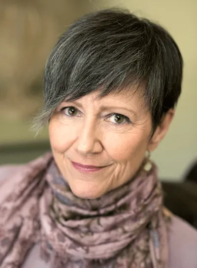 Mandy Mikulencak photo