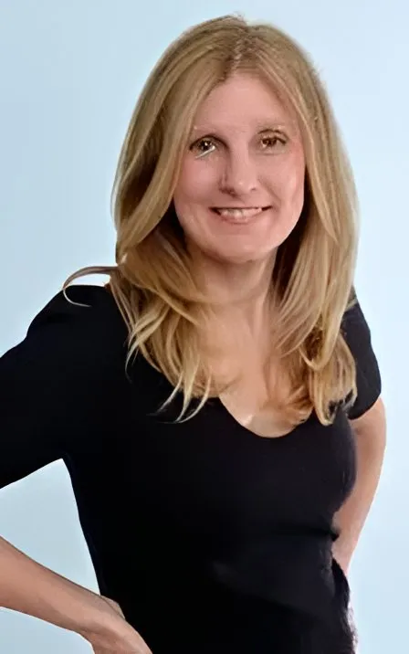 Sally Green photo