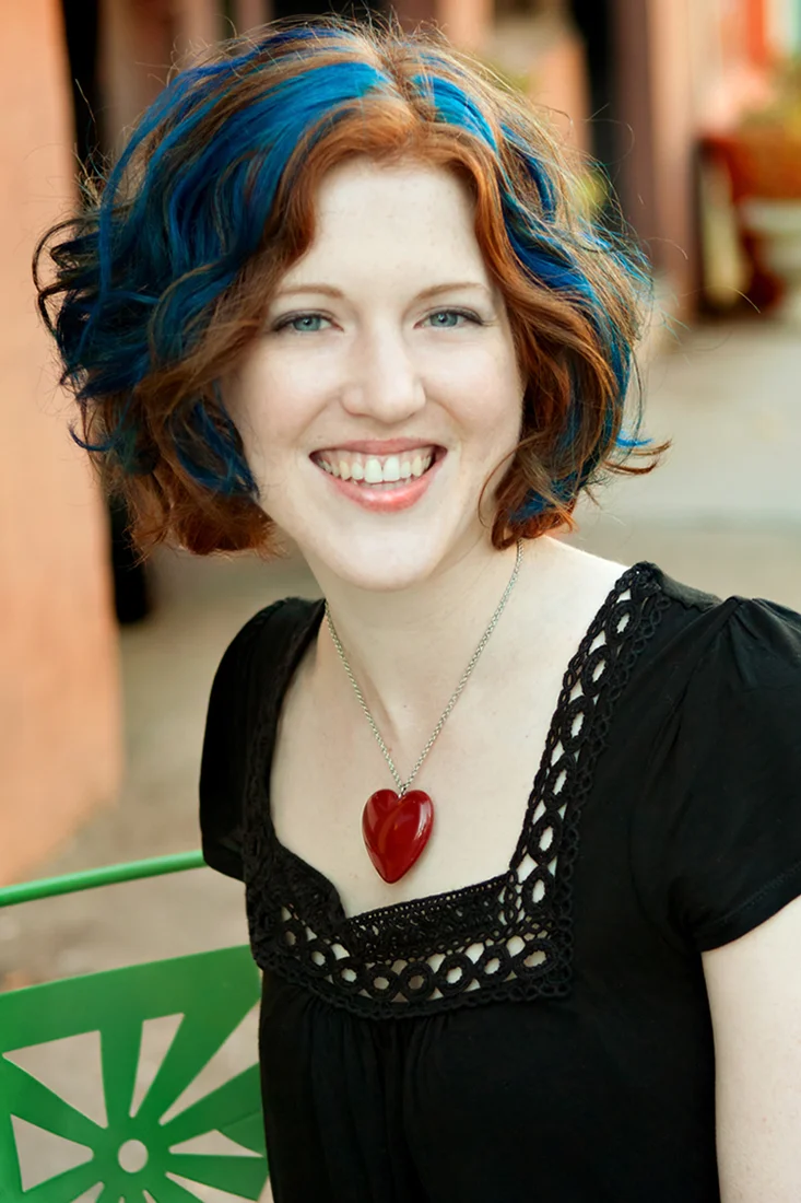 Stephanie Perkins photo