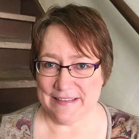 Vickie Fee photo